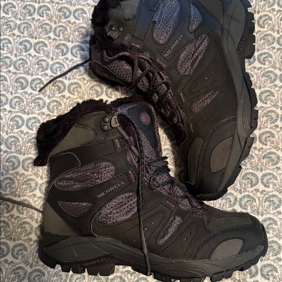Merrell Black and Purple Outdoor boots - Picture 5 of 10